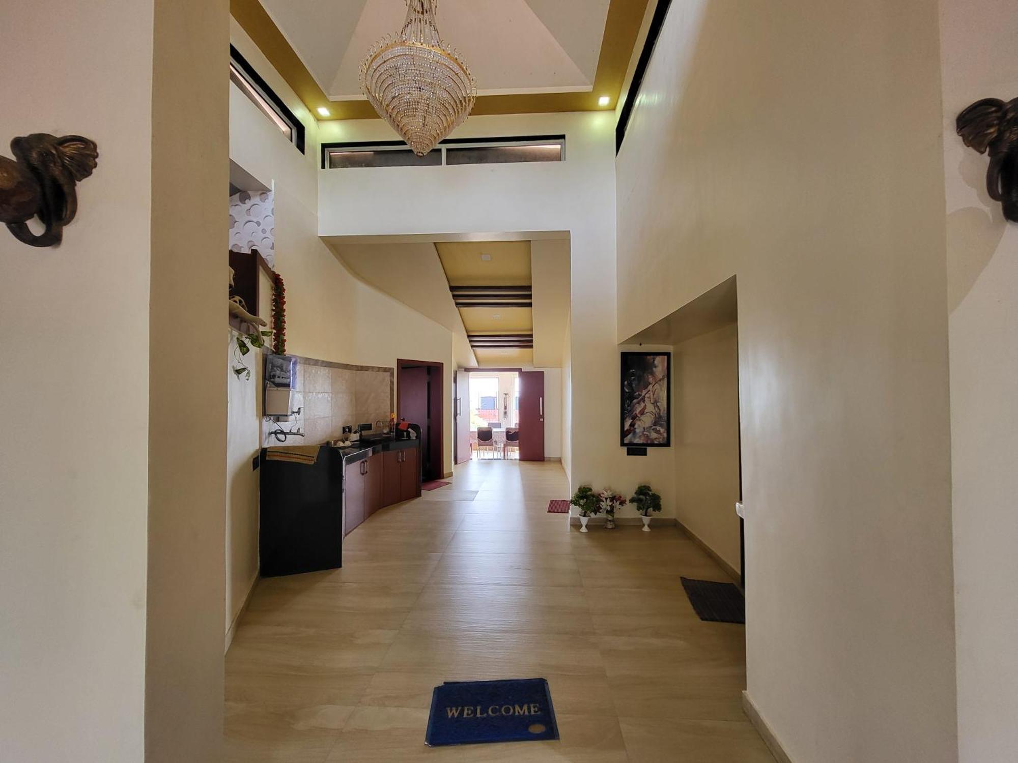 Paras Holiday Home Сатара Екстериор снимка